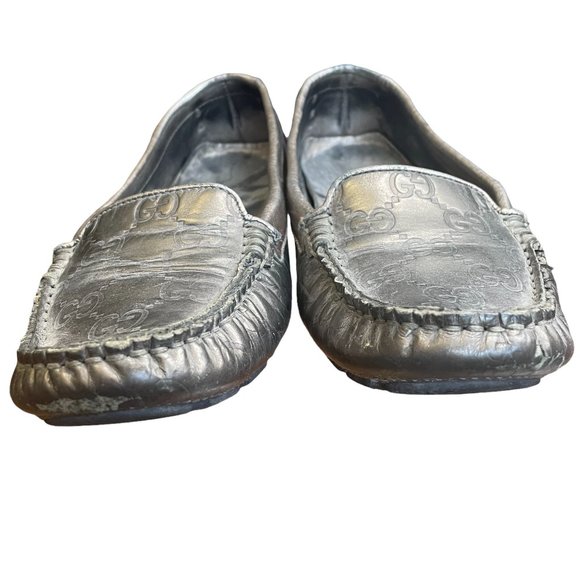 Gucci Silver Embossed Logo Driving Moccasin Size 7 - Picture 5 of 10